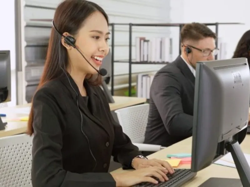 Hình ảnh đội ngũ hỗ trợ khách hàng 24/7 của pg88